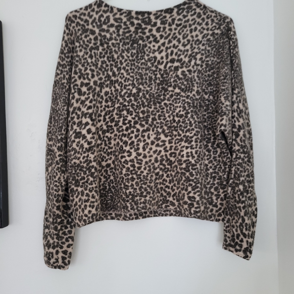 H&M CHEETAH PRINT Sweater